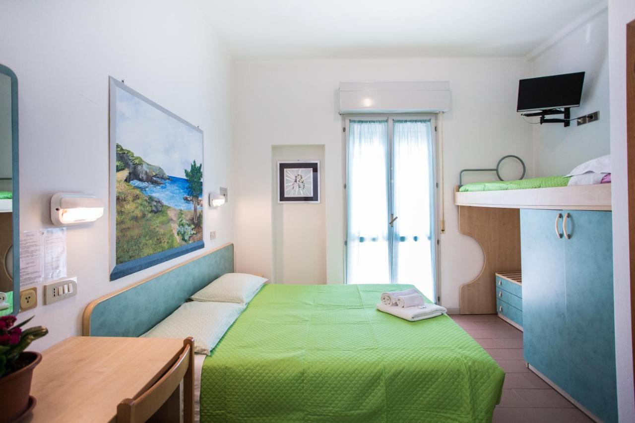 Hotel Silvana Cattolica Dış mekan fotoğraf